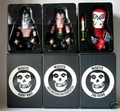 popsike.com - MEDICOM JAPAN MISFITS VINYL FIGURES SET OF 3 SERIE 1