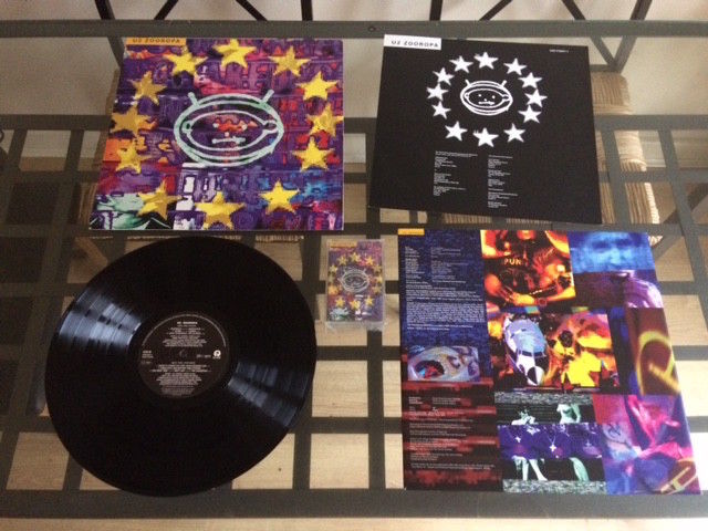 popsike.com - U2: Zooropa 1993 U 29 UK 1st Press LP w' Lyrics